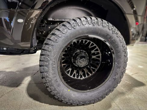 Used 2025 Ford F350 King Ranch AWD/4WD image 7