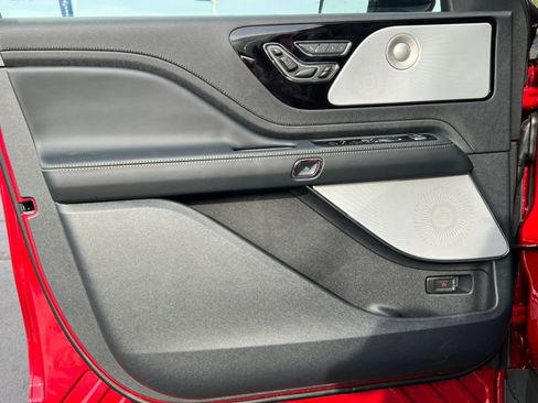 New 2025 Lincoln Aviator Reserve w/ Equipment Group 201A image 15