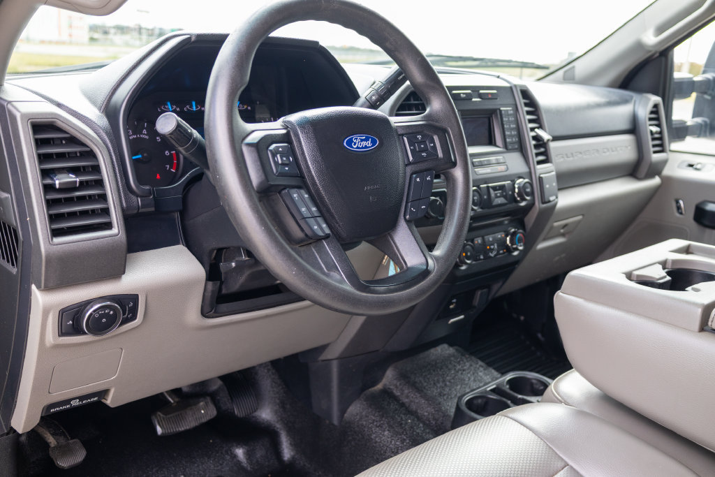 Used 2017 Ford F250 XL w/ Power Equipment Group RWD image 9