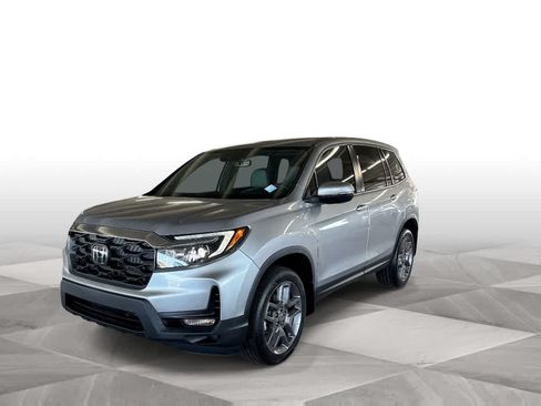 Used 2023 Honda Passport EX-L image 4