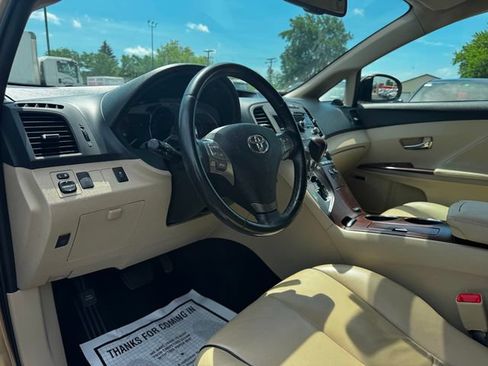 Used 2009 Toyota Venza w/ Comfort Pkg FWD image 10