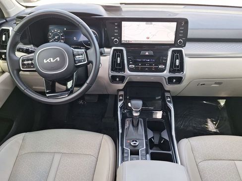 Used 2023 Kia Sorento SX AWD/4WD image 14