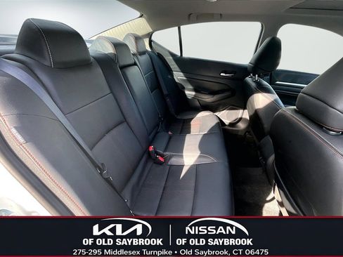 Used 2023 Nissan Altima 2.5 SR w/ SR Premium Package image 23
