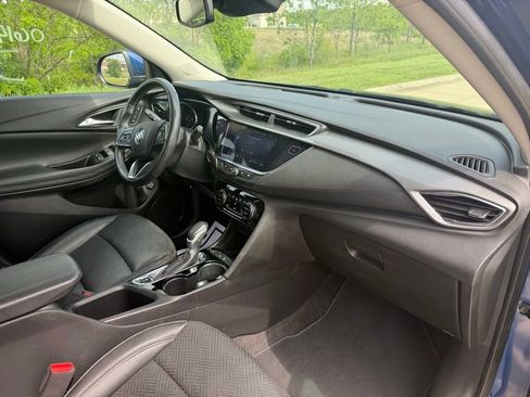 Used 2023 Buick Encore GX Essence FWD image 23