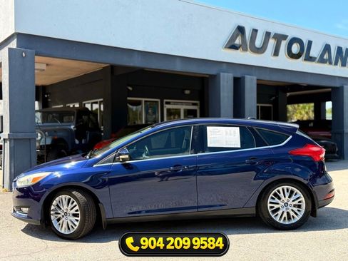 Used 2016 Ford Focus Titanium w/ Exterior Protection Package FWD image 4