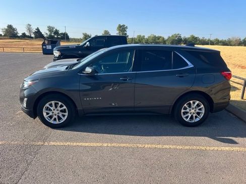 Used 2020 Chevrolet Equinox LT FWD image 4