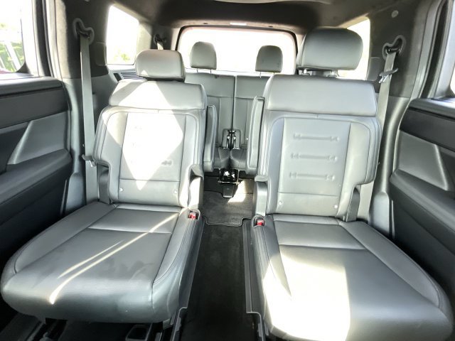 Used 2025 Hyundai Santa Fe Calligraphy FWD image 16