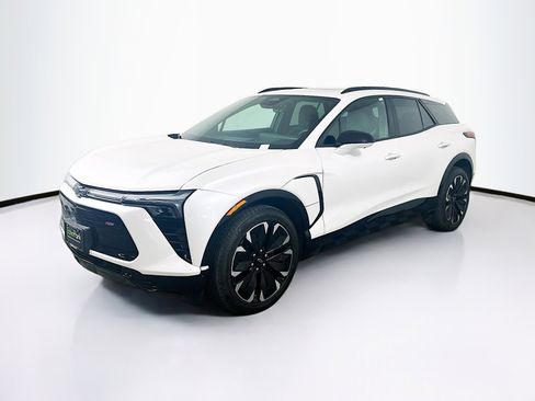 Used 2024 Chevrolet Blazer EV RS RWD image 3