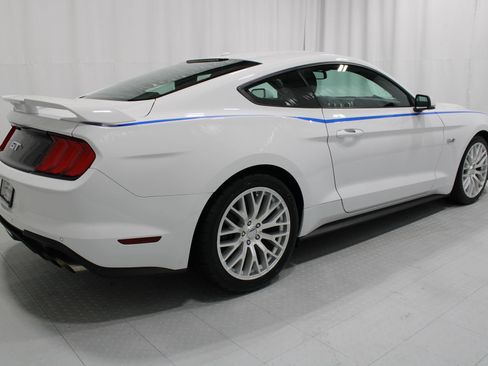 Used 2019 Ford Mustang GT Premium w/ GT Performance Package RWD image 6