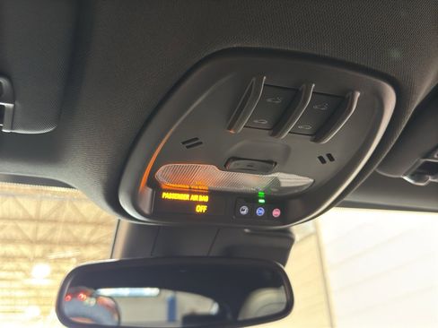 Used 2025 Buick Envista Avenir image 35