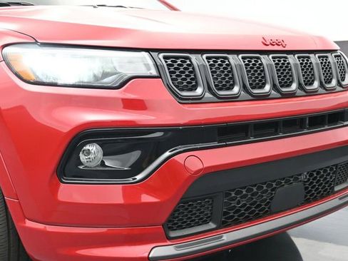Used 2024 Jeep Compass Limited AWD/4WD image 10