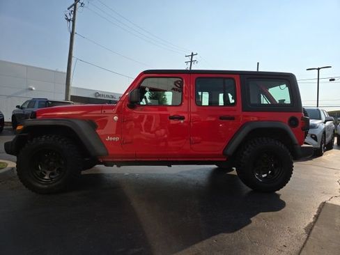 Used 2018 Jeep Wrangler Unlimited Sport AWD/4WD image 4