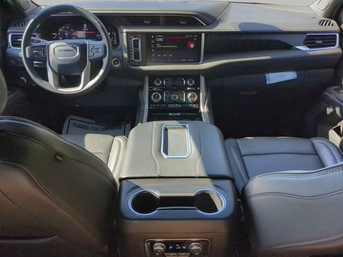 Used 2024 GMC Yukon XL Denali image 42