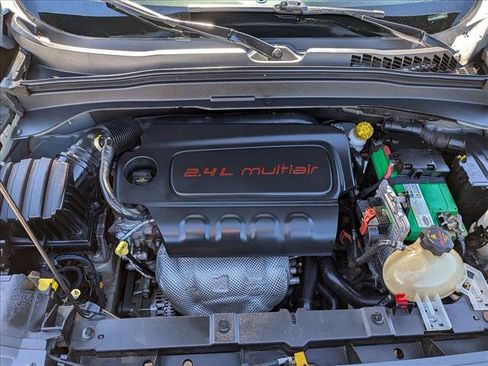 Used 2015 Jeep Renegade Trailhawk AWD/4WD image 21