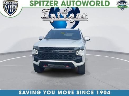 Used 2022 Chevrolet Tahoe Z71 w/ Luxury Package image 3