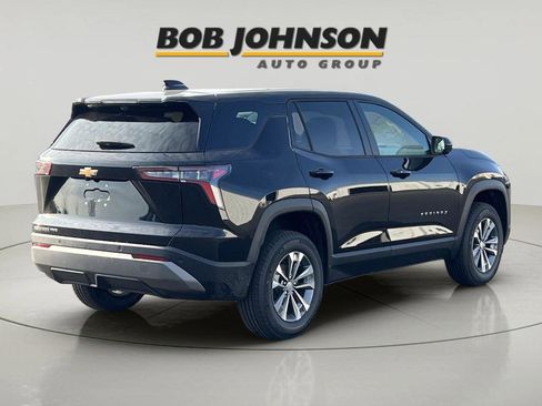 New 2026 Chevrolet Equinox LT w/ Convenience Package II AWD/4WD image 3