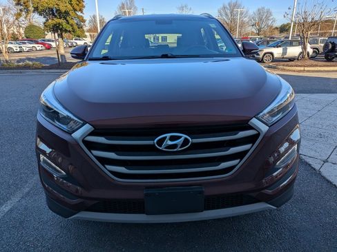 Used 2017 Hyundai Tucson Sport image 3