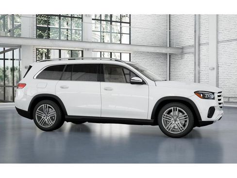 New 2026 Mercedes-Benz GLS 450 4MATIC image 14