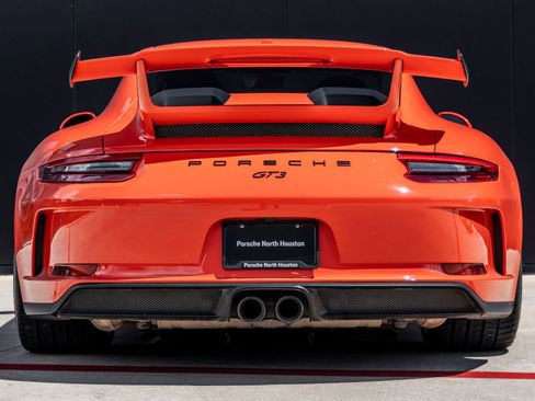 Certified 2018 Porsche 911 GT3 RWD image 10
