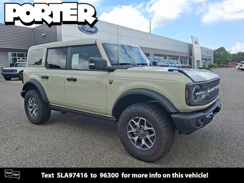 New 2025 Ford Bronco Badlands image 1