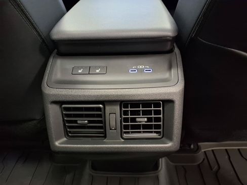 Used 2026 Toyota bZ Woodland AWD/4WD image 15