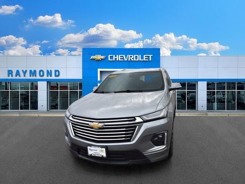 Used 2023 Chevrolet Traverse Premier w/ LPO, Floor Liner Package AWD/4WD image 8