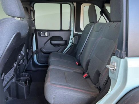 Used 2024 Jeep Wrangler Unlimited Rubicon w/ Technology Group image 14