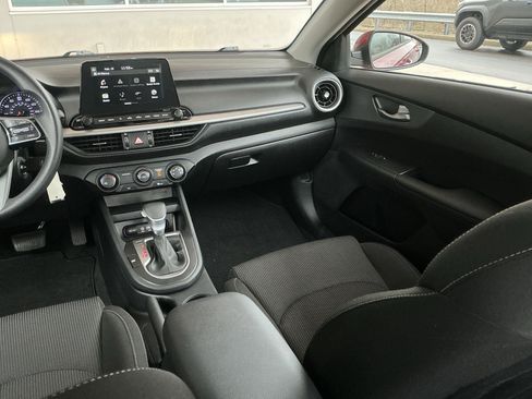 Used 2021 Kia Forte LXS image 16