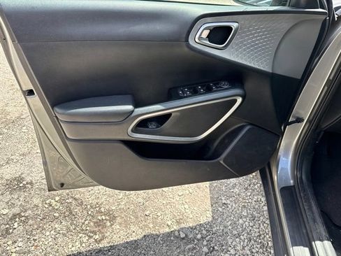 Certified 2024 Kia Soul LX w/ Option Group 015 FWD image 13