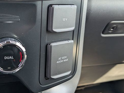 Used 2025 Ford F150 Lariat w/ Equipment Group 501A Mid image 20