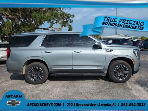 Used 2025 GMC Yukon Elevation AWD/4WD image 3