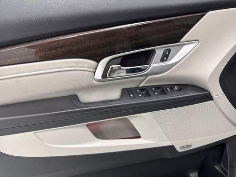 Used 2017 GMC Terrain Denali image 9