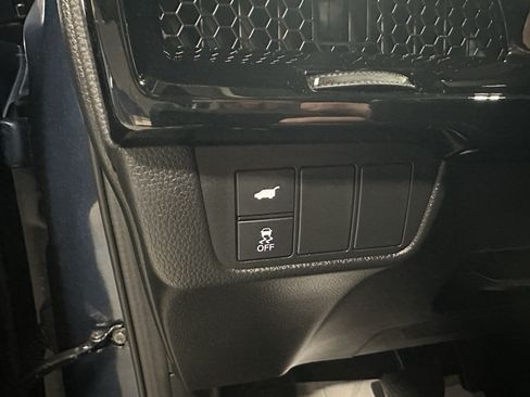Used 2024 Honda CR-V EX-L image 19