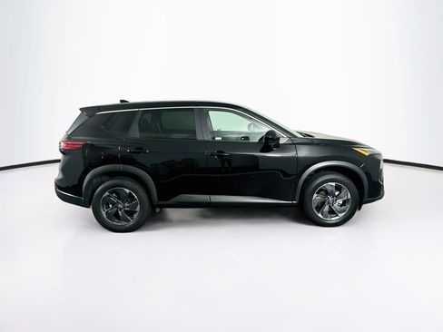 Used 2025 Nissan Rogue SV FWD image 10