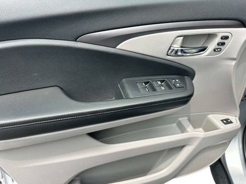 Used 2021 Honda Pilot Special Edition image 14