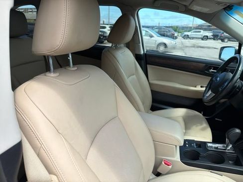 Used 2016 Subaru Outback 2.5i Limited AWD/4WD image 27