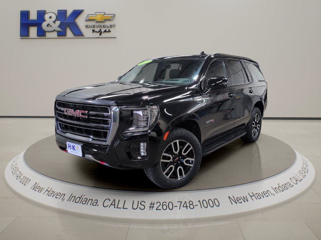 Used 2024 GMC Yukon AT4 w/ Technology Package AWD/4WD image 3