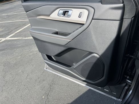 New 2026 Ford Explorer Active image 14