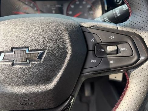 Used 2024 Chevrolet Trax RS w/ Driver Confidence Package FWD image 16