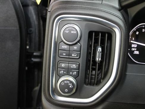 Used 2020 GMC Sierra 1500 Elevation w/ Elevation Value Package AWD/4WD image 15