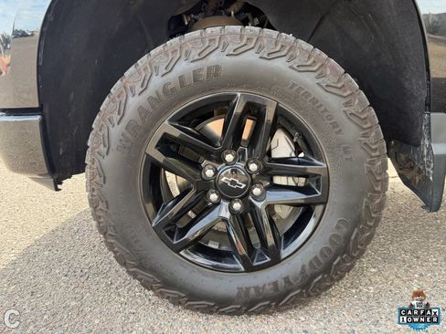 Used 2024 Chevrolet Silverado 1500 Custom Trail Boss AWD/4WD image 6