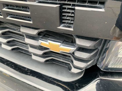 Certified 2021 Chevrolet Silverado 1500 Custom AWD/4WD image 29