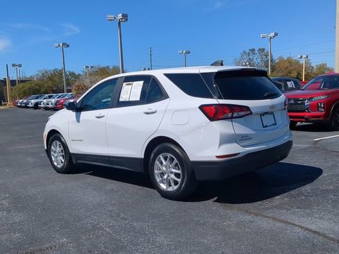Used 2023 Chevrolet Equinox LS w/ LS Convenience Package image 8