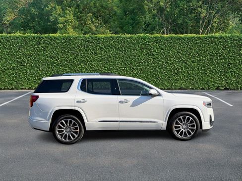 Used 2021 GMC Acadia Denali w/ Denali Ultimate Package AWD/4WD image 2