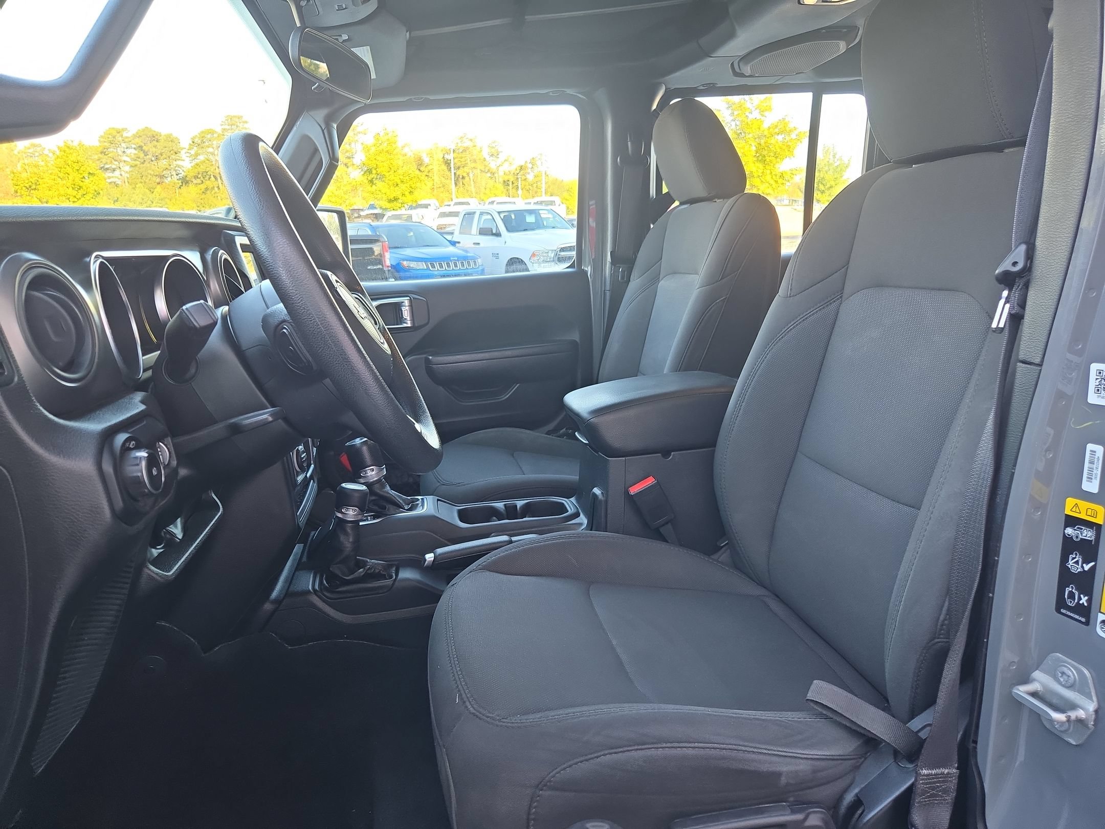 Used 2023 Jeep Wrangler Unlimited Sport AWD/4WD image 24
