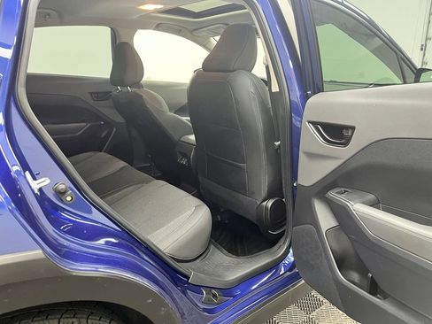 Used 2024 Subaru Crosstrek 2.0i Premium AWD/4WD image 35