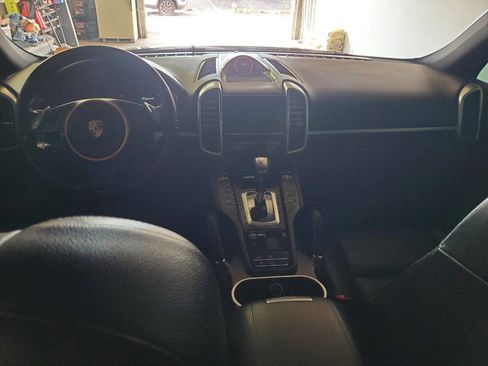 Used 2012 Porsche Cayenne image 11