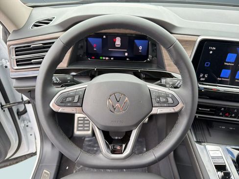 New 2026 Volkswagen Atlas SEL Premium R-Line AWD/4WD image 17