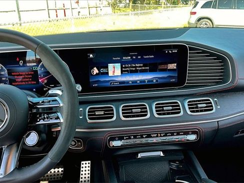 Certified 2024 Mercedes-Benz GLE 53 AMG 4MATIC image 9