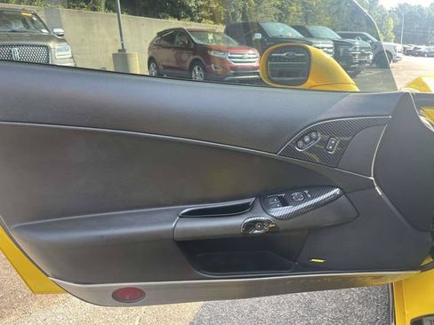 Used 2008 Chevrolet Corvette Coupe w/ Preferred Equipment Group RWD image 16